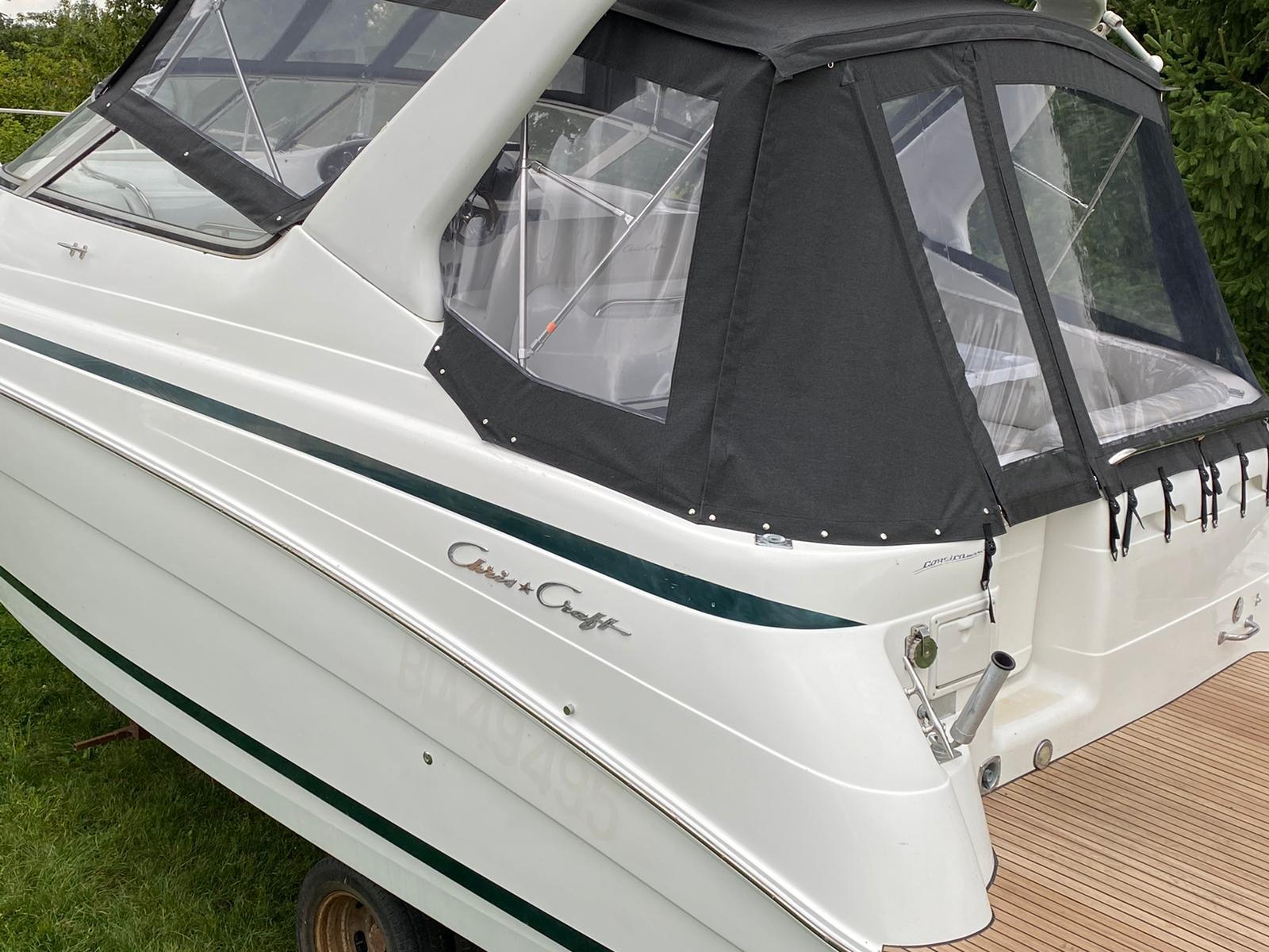 Łódź motorowa Chris Craft Crown 32